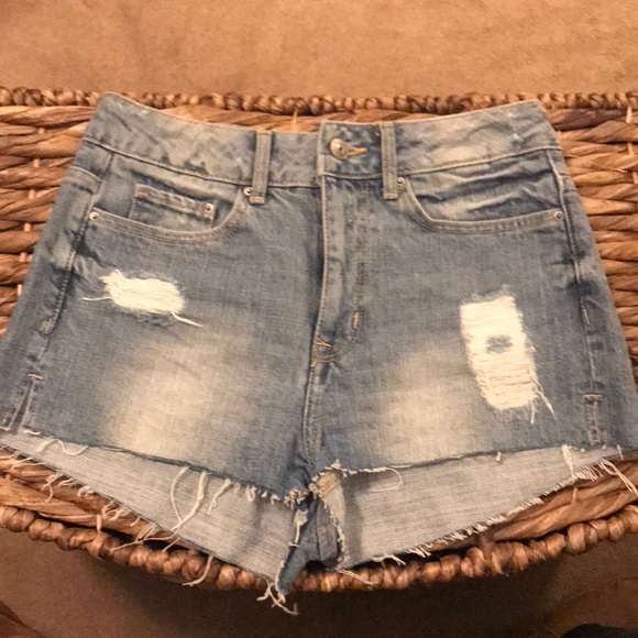 DIVIDED Jean shorts size 4 - Picture 1 of 3